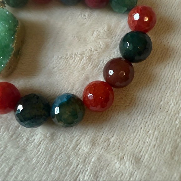 Elegant Multicolor Beaded Bracelet - Picture 4 of 5
